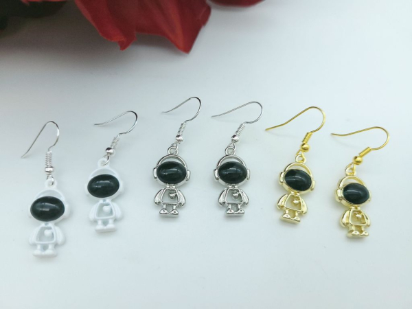 Astronauten Ohrringe mit Herz silberfarben